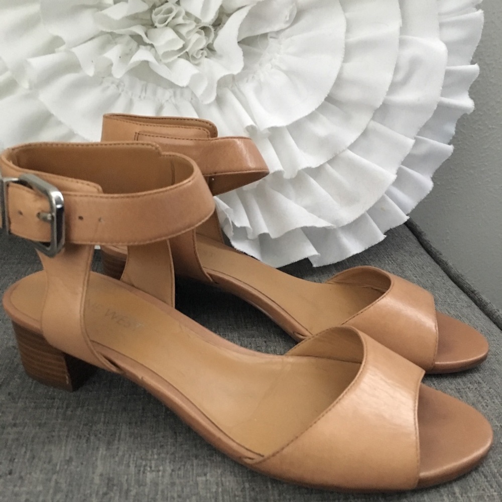 Nine West ankle strap nude sandals